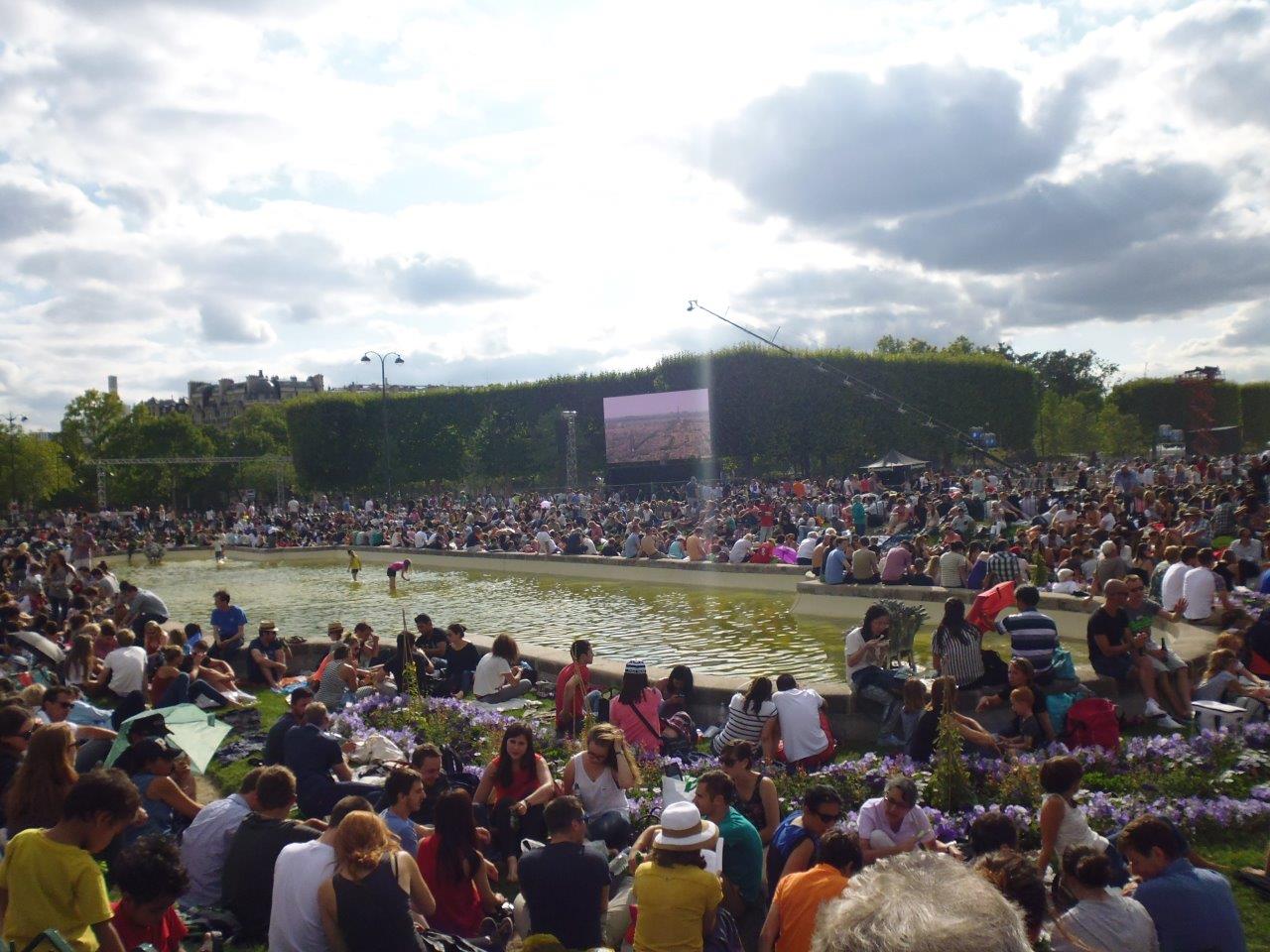 Mobile giant LED screen Supervision Concert de Paris Bastille Day 2015