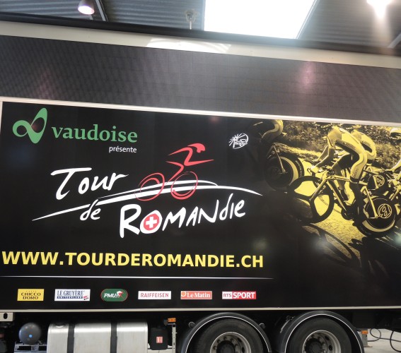 Dressing and branding of giant screens Supervision Tour de Romandie 2015