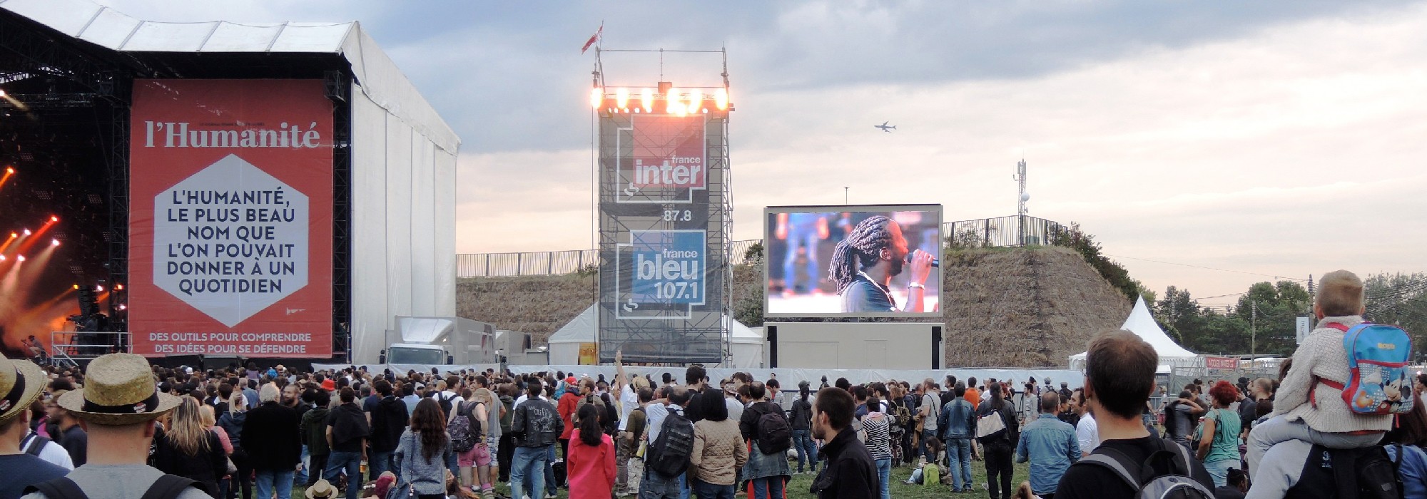 Mobile large LED screen LMC30duo SUPERVISION Fête Humanité 2015