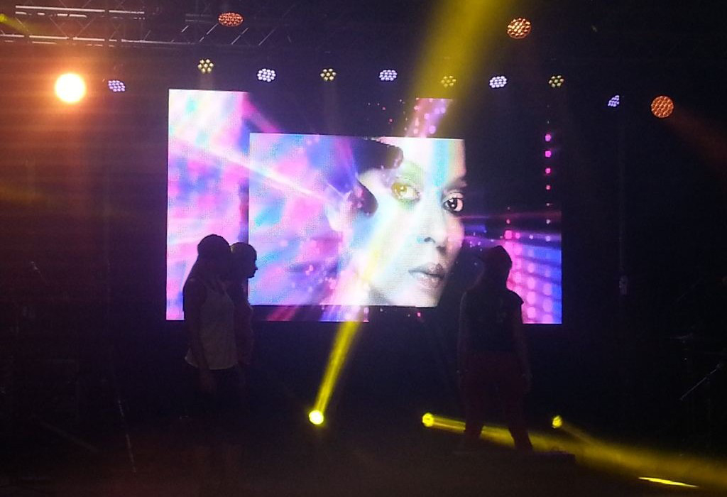 Giant LED screen indoor SUPERVISION M10 Mixstyles