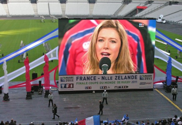 Giant mobile LED screen SUPERVISION 12F Retransmission Finale Coupe Monde Rugby Stade de France 92 m²