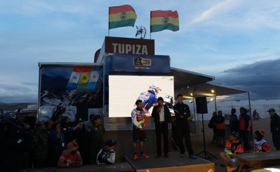 Large video screen M5.8 Dakar 2017