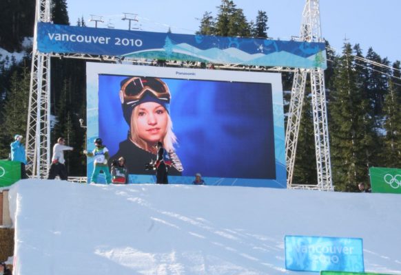 Ecran géant LED Supervision 12F Jeux Olympiques Vancouver 2010 ski