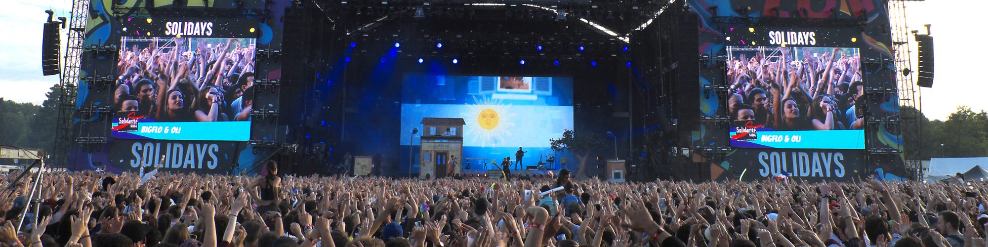 LED-large-video-screen-Supervision-Solidays-Paris
