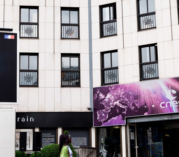 ecran-geant-led-supervision-ariane-5-LMC15