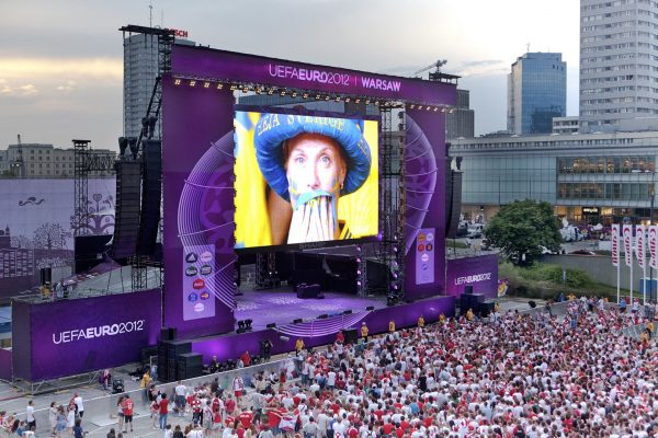 Ecran géant LED modulaire SUPERVISION EURO 2012 Football Varsovie